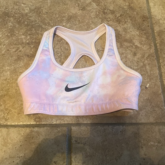 Nike. Sport Bras. Girls Size 8 - Picture 3 of 7